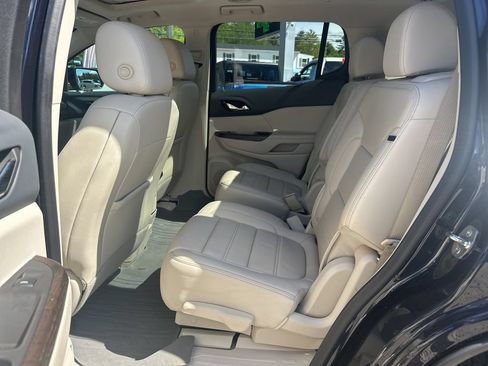 Used 2022 GMC Acadia Denali FWD image 31