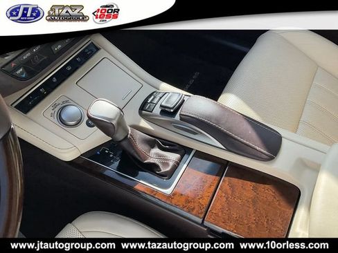 Used 2017 Lexus ES 350 w/ Luxury Package FWD image 19