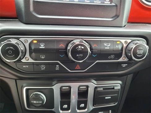 Used 2020 Jeep Wrangler Rubicon image 25