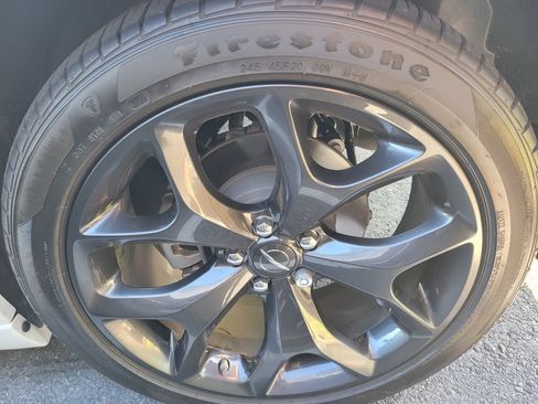 Used 2023 Chrysler 300 S w/ Comfort Group image 8