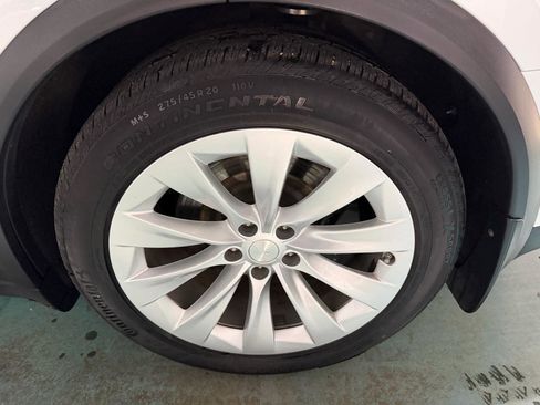 Used 2019 Tesla Model X 100D image 7