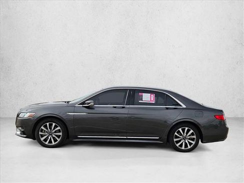 Used 2017 Lincoln Continental Premiere FWD image 9