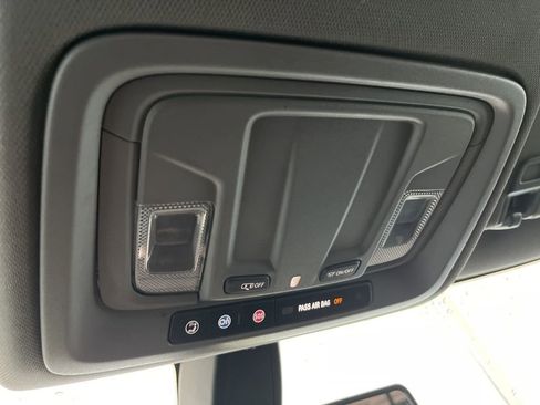 Used 2022 Chevrolet Silverado 1500 LT image 15