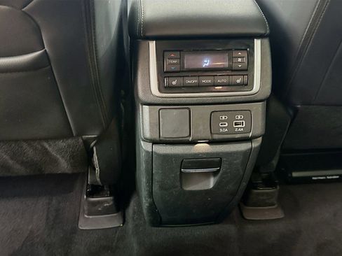 Used 2023 Subaru Ascent Limited w/ Technology Package AWD/4WD image 30