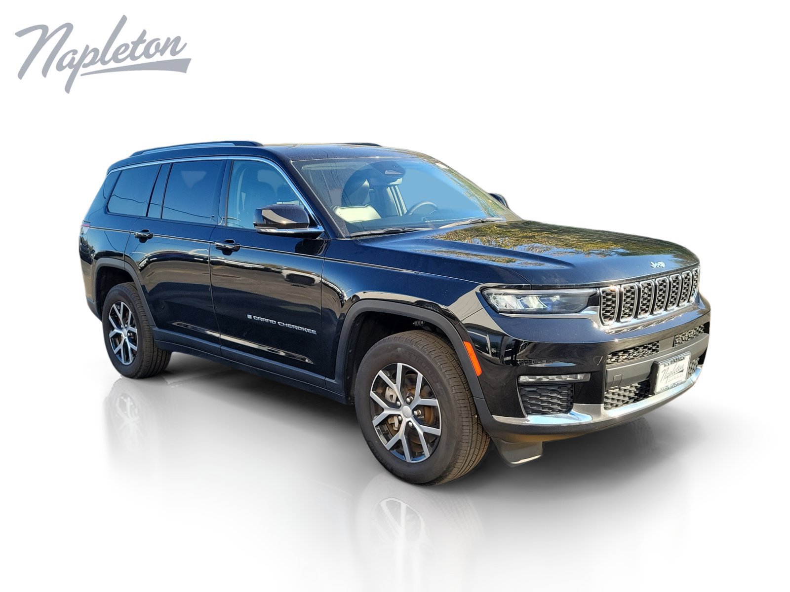 Used 2023 Jeep Grand Cherokee L Limited AWD/4WD image 8