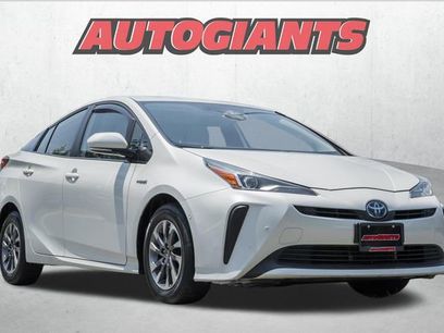 Used 2019 Toyota Prius Limited w/ Premium Convenience Package