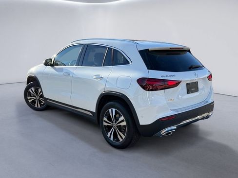 New 2026 Mercedes-Benz GLA 250 4MATIC image 5
