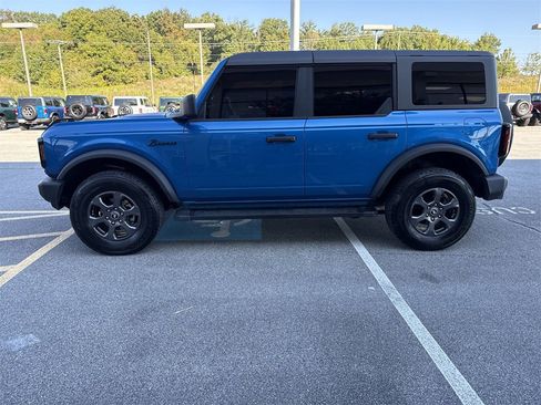 Used 2023 Ford Bronco Big Bend image 3