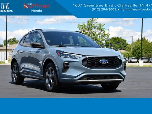 Used 2023 Ford Escape ST-Line w/ Tech Pack #1 AWD/4WD image 1