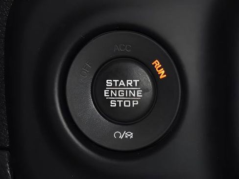 Used 2021 Jeep Wrangler Unlimited Sahara AWD/4WD image 19