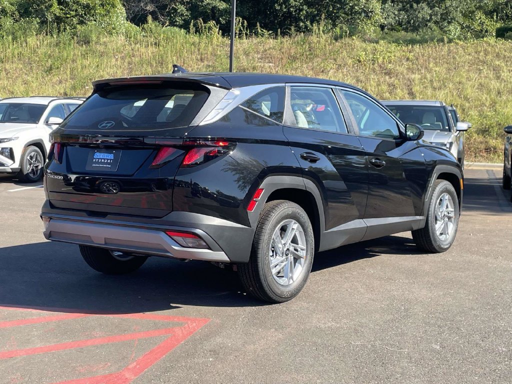 New 2026 Hyundai Tucson SE FWD image 3