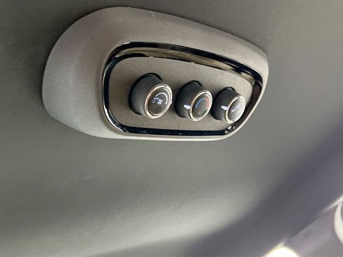 Used 2022 Dodge Durango GT image 24