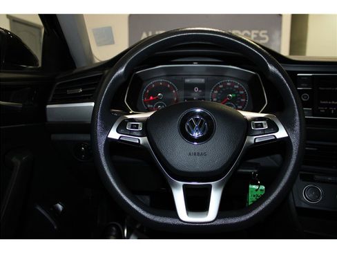 Used 2021 Volkswagen Jetta S image 26