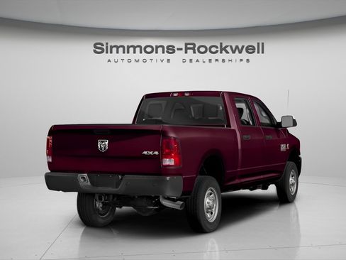 Used 2018 RAM 2500 Tradesman w/ Chrome Appearance Group image 2