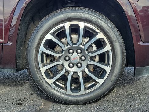 Used 2020 GMC Acadia Denali image 5