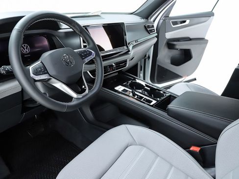 New 2026 Volkswagen Atlas Cross Sport SEL image 58