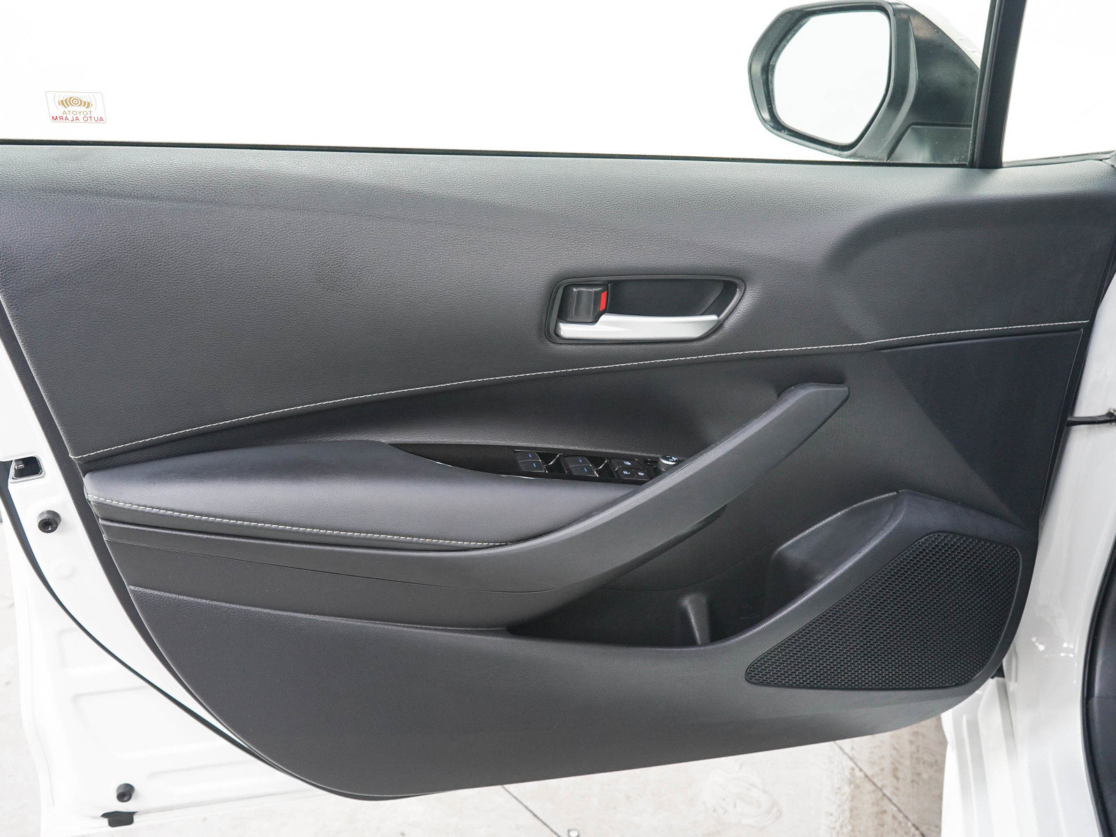 Used 2019 Toyota Corolla SE FWD image 19