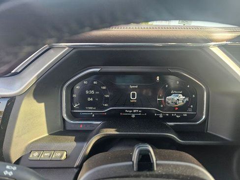 Used 2025 GMC Sierra 1500 Denali AWD/4WD image 30