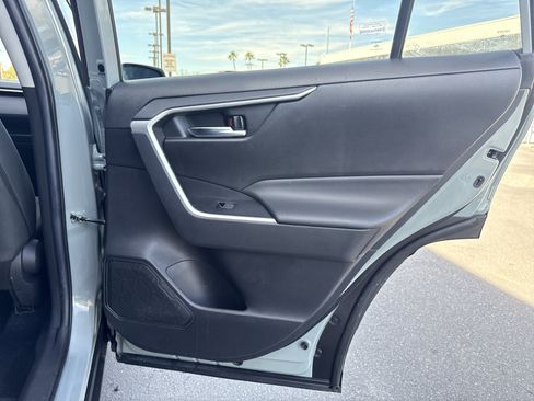 Used 2022 Toyota RAV4 XLE w/ Convenience Package image 38