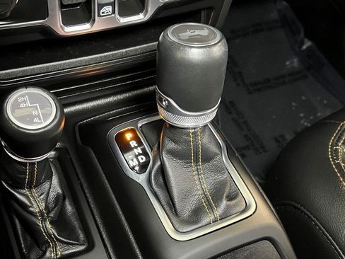 Used 2022 Jeep Wrangler Unlimited Sahara image 48