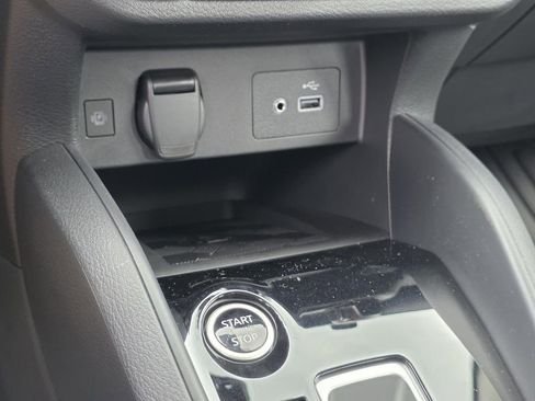 New 2025 Nissan Versa SV w/ Trunk Package image 16