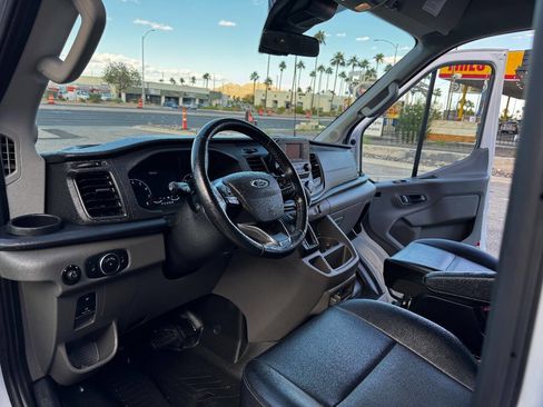 Used 2023 Ford Transit 350 XL image 32