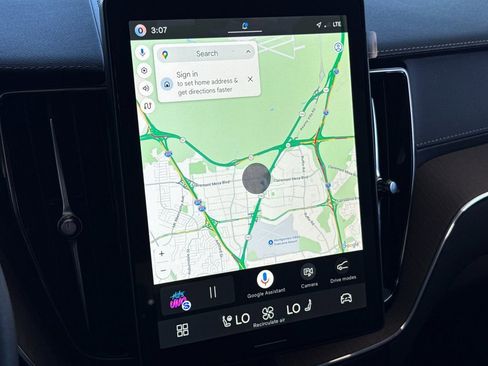 New 2026 Volvo XC60 B5 Ultra w/ Climate Package PRO image 18