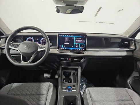 New 2025 Volkswagen Tiguan S image 12