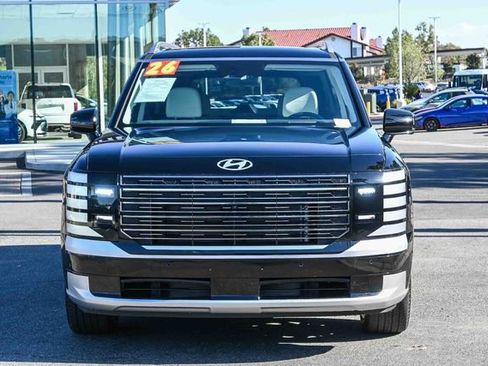 Used 2026 Hyundai Palisade Calligraphy AWD/4WD image 2