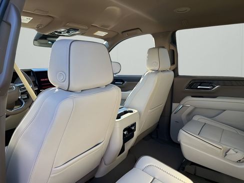 New 2026 GMC Yukon Denali image 18