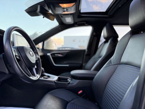 Used 2021 Toyota RAV4 XSE image 12