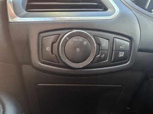 Used 2024 Ford Edge Titanium image 23