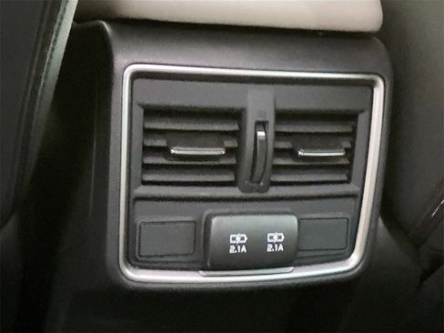Used 2023 Subaru Forester Premium image 24