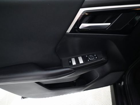 Used 2024 Mitsubishi Outlander ES image 17