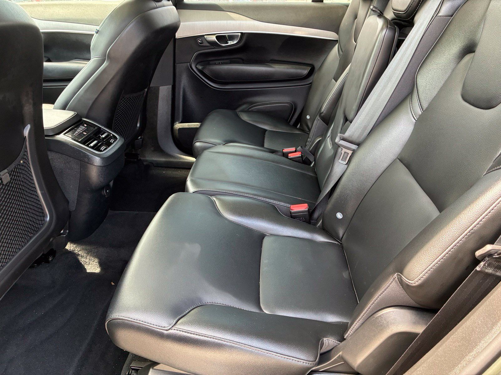 Used 2023 Volvo XC90 B5 Core AWD/4WD image 13