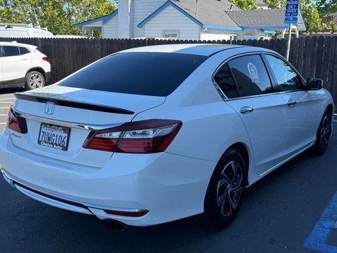 Used 2017 Honda Accord LX image 6