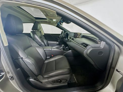 Used 2019 Lexus ES 350 image 32