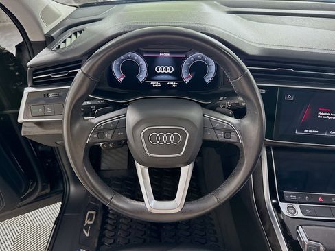 Used 2023 Audi Q7 3.0T Premium Plus w/ Premium Plus Package AWD/4WD image 17