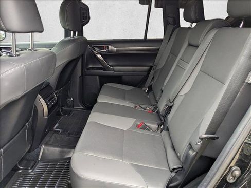 Used 2022 Lexus GX 460 image 20