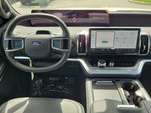 New 2027 Ford Expedition Platinum w/ Stealth Appearance Package RWD image 16