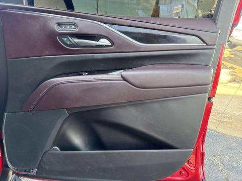 Used 2024 Cadillac Escalade Sport Platinum image 40