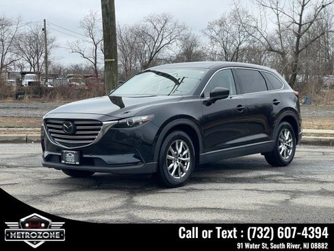 Used 2018 MAZDA CX-9 Touring w/ Touring Premium Package image 3