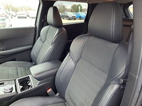 Used 2024 Mitsubishi Outlander Ralliart image 5