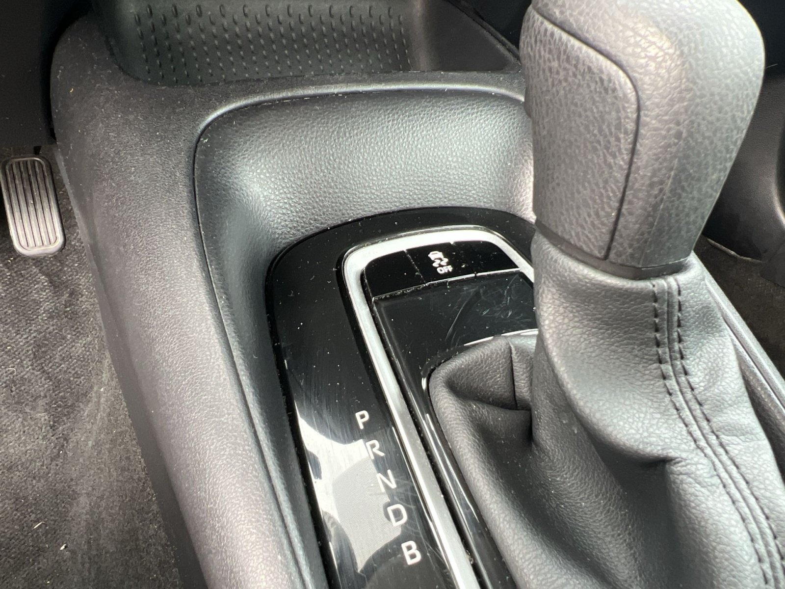 Used 2025 Toyota Corolla LE FWD image 28