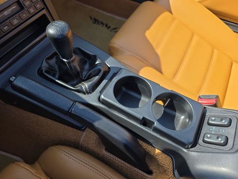 Used 1994 MAZDA MX-5 Miata RWD image 10