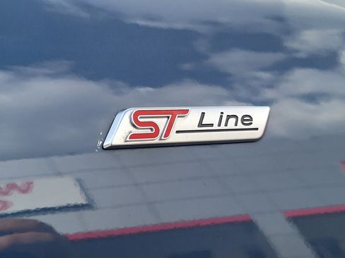 Certified 2025 Ford Escape ST-Line w/ Tech Pack #1 image 12