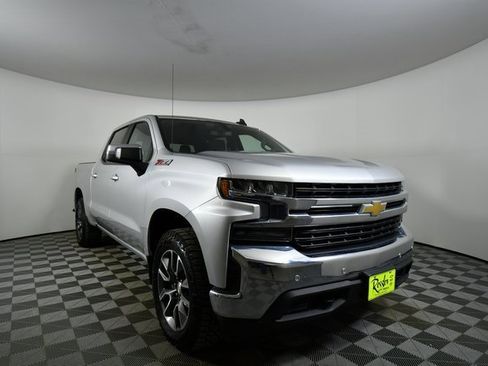 Used 2020 Chevrolet Silverado 1500 LT w/ All-Star Edition image 8