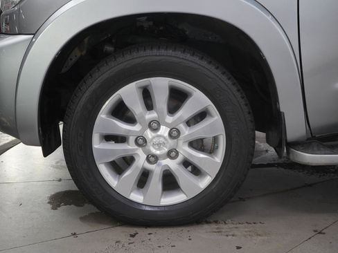 Used 2016 Toyota Sequoia Platinum AWD/4WD image 29