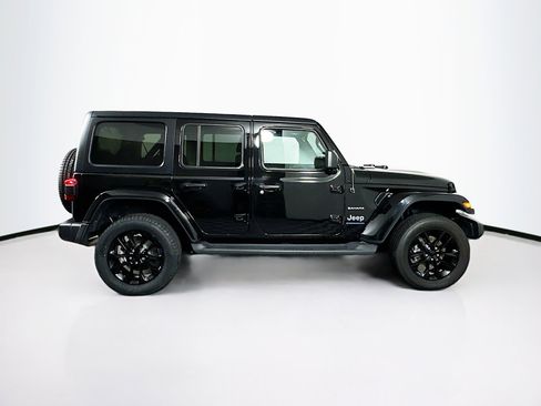 Used 2023 Jeep Wrangler Unlimited Sahara w/ Cold Weather Group AWD/4WD image 10
