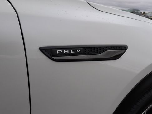 Certified 2025 MAZDA CX-70 Plug-In Hybrid w/ Premium Plus image 9